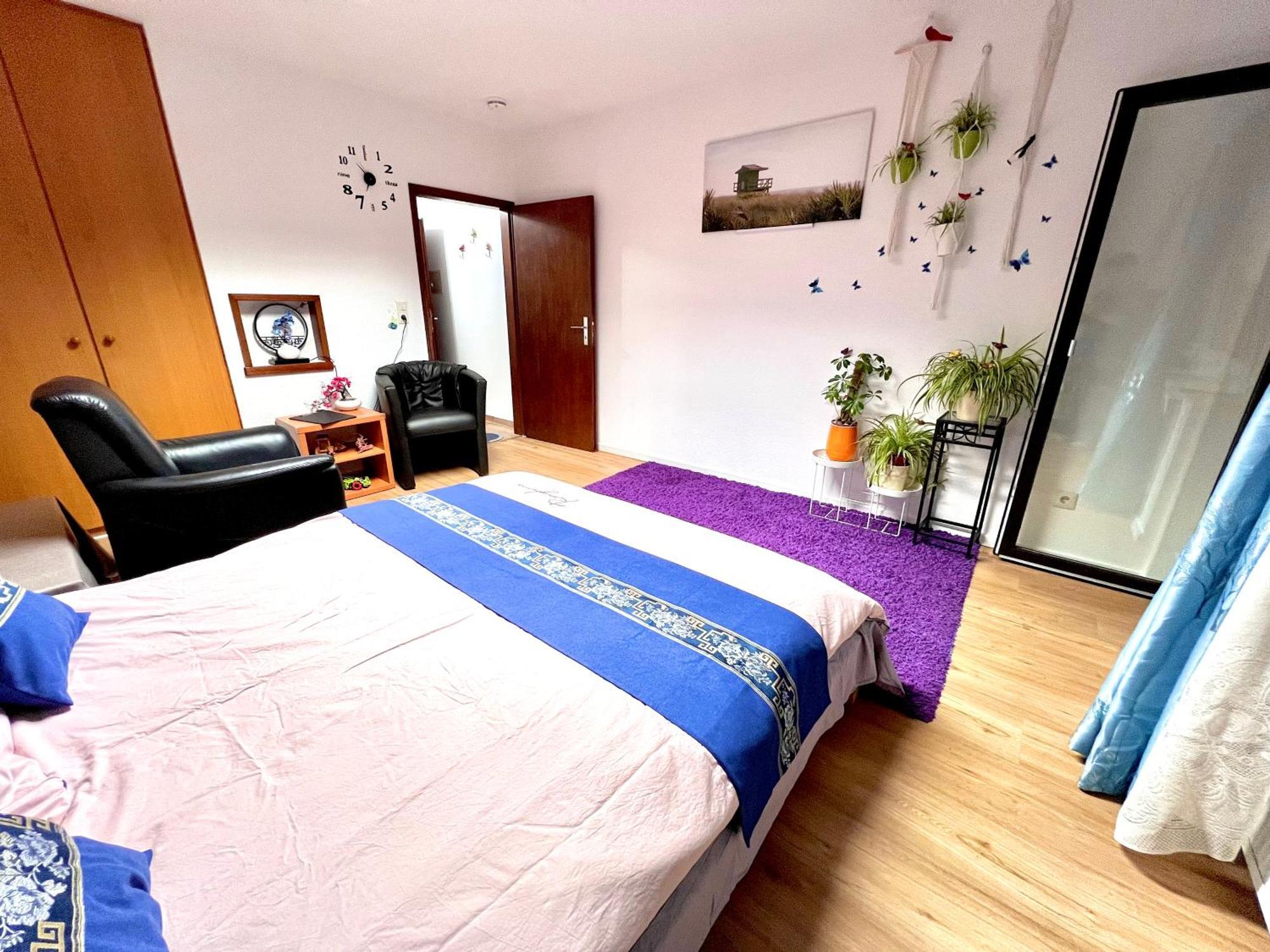 Stylish, Cozy & Quiet Apartment With One And Half Rooms In District 1 — Photos 2